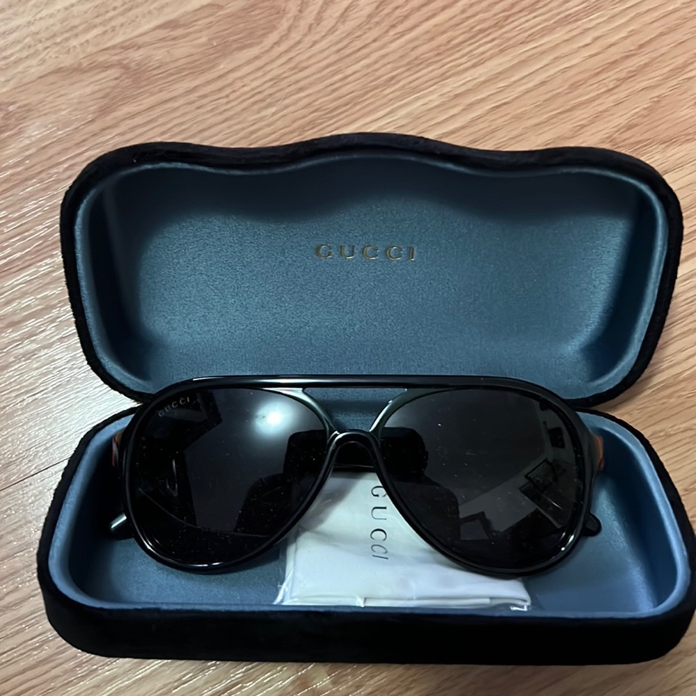 Mens Gucci Sunglasses Black with Red Trim